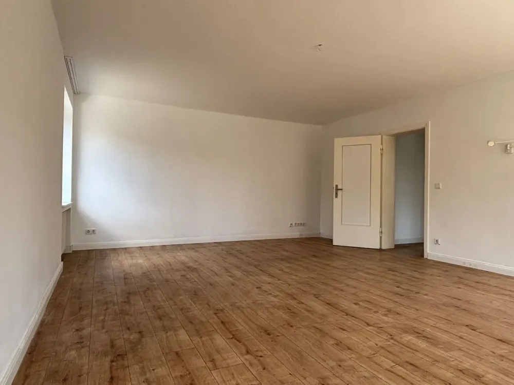 +++ Zentrale 3 Zimmer Wohnung in Neuss +++