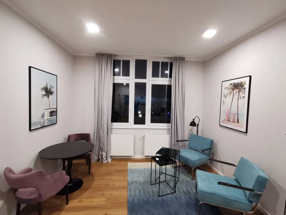 Hochwertig möbliertes Apartment mit Elbblick!