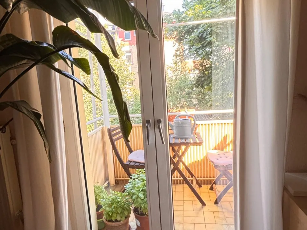 Möblierte Altbauwohnung BEFRISTET für 5 Monate zu vermieten