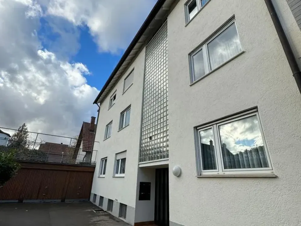 schönes Zimmer in 3 er WG in Stuttgart-Feuerbach