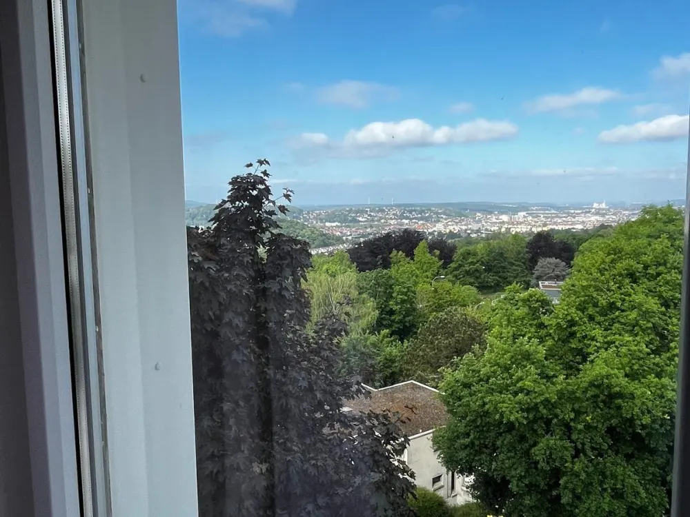 WG-geeignete 4-Zimmer-Wohnung, Saarbrücken-Eschberg mit Balkon