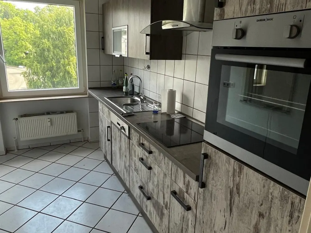 WG-geeignete 4-Zimmer-Wohnung, Saarbrücken-Eschberg mit Balkon