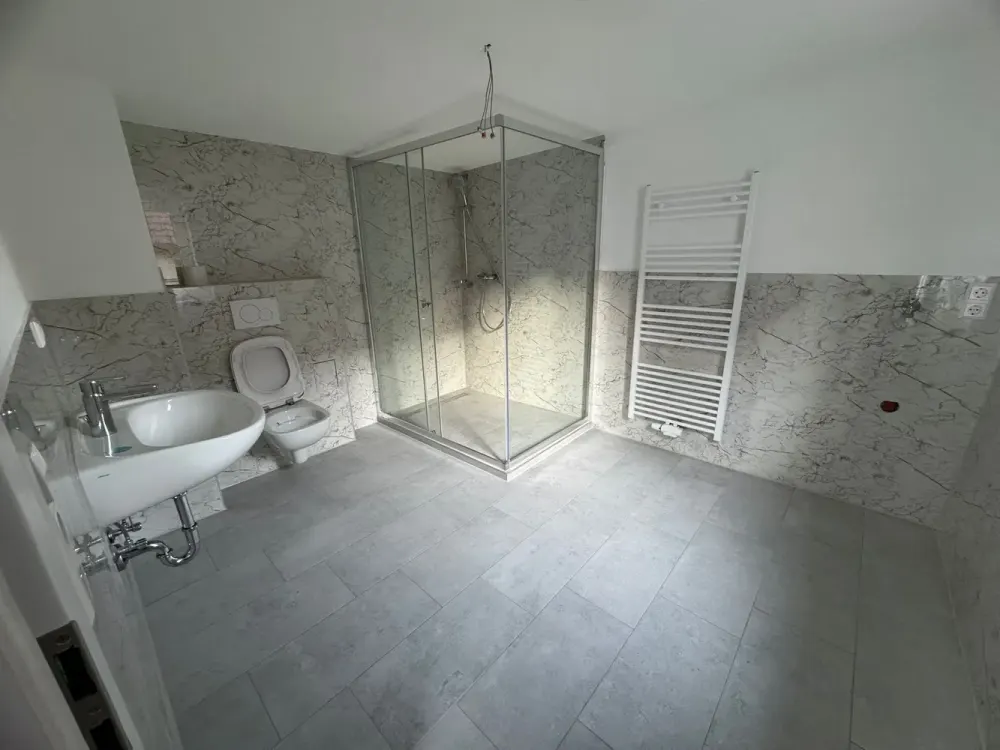 Stilvolle 4,5 Zimmer Maisonette-Wohnung in der Stadtmitte, Erstbezug nach Kernsanierung