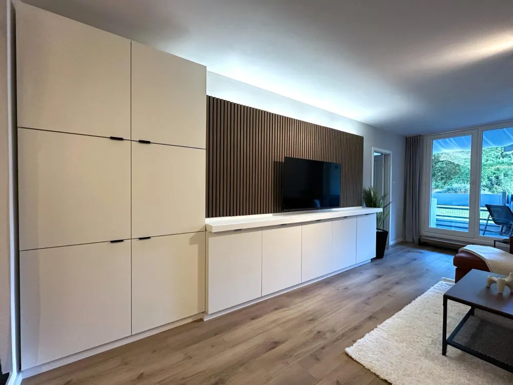 Stilvoll möblierte 2-Zimmer-Wohnung, Erstbezug nach Sanierung