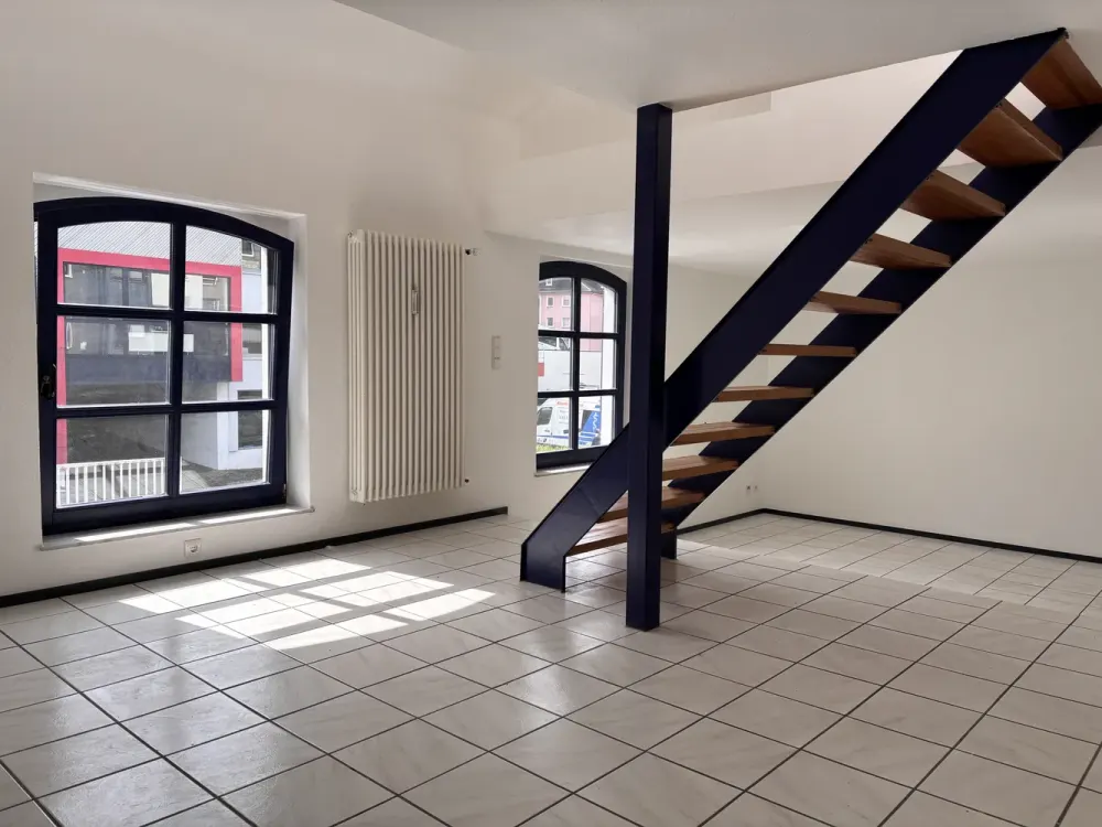Moderne und helle 2 Zimmer Maisonettewohnung 76 qm