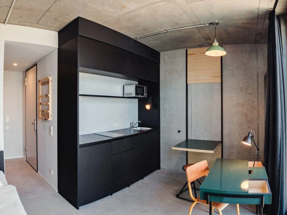 Neon Wood Student Housing in Berlin Mitte-Wedding - Deluxe Apartment