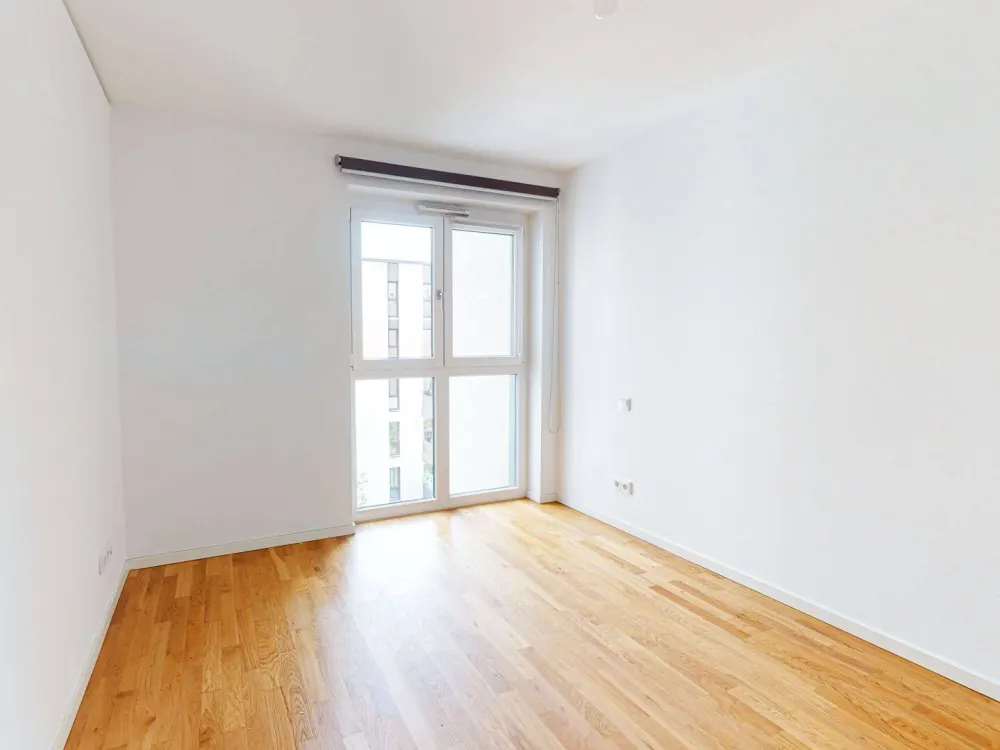 Große 2-Zimmer-Wohnung mit EBK & Balkon