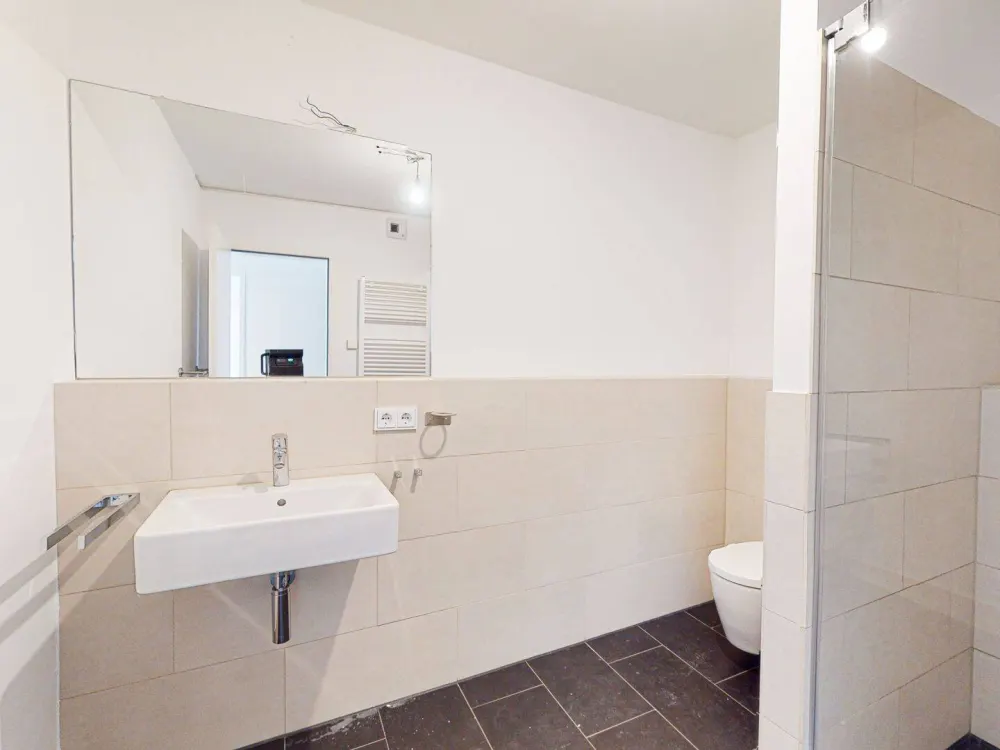 Große 2-Zimmer-Wohnung mit EBK & Balkon