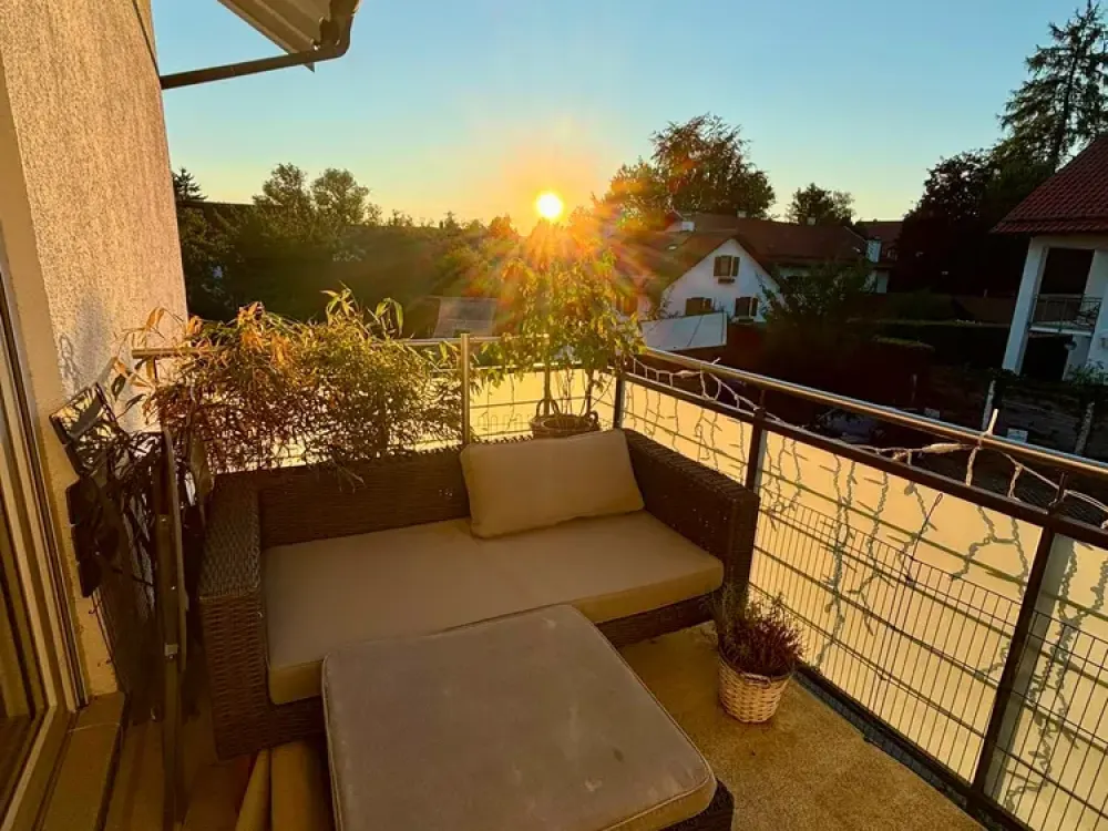 Ab 1.11. Hochwertig ausgestattete 2-Zimmerwohnung mit EBK und großem Balkon