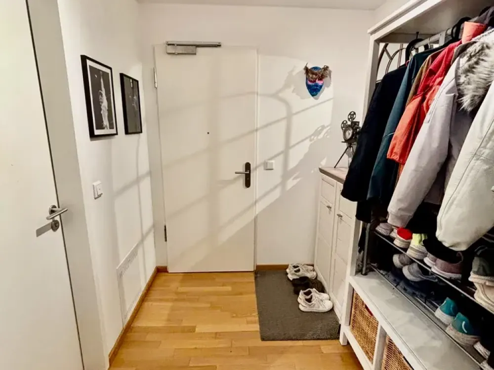 Ab 1.11. Hochwertig ausgestattete 2-Zimmerwohnung mit EBK und großem Balkon