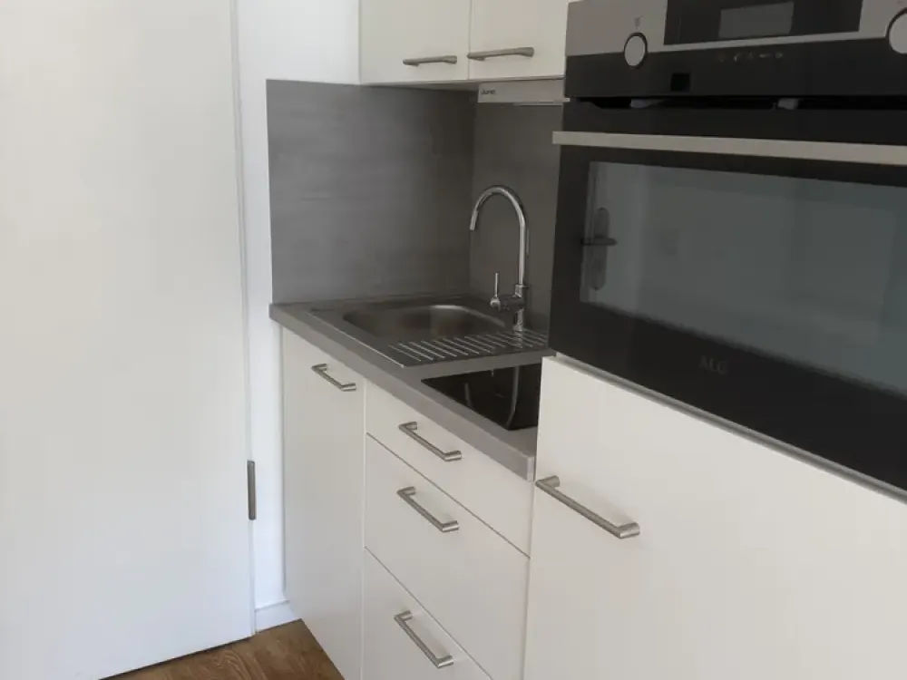 SCHICKES APARTMENT IM NEUBAU NAHE S-BAHNHOF SPRINGPFUHL!