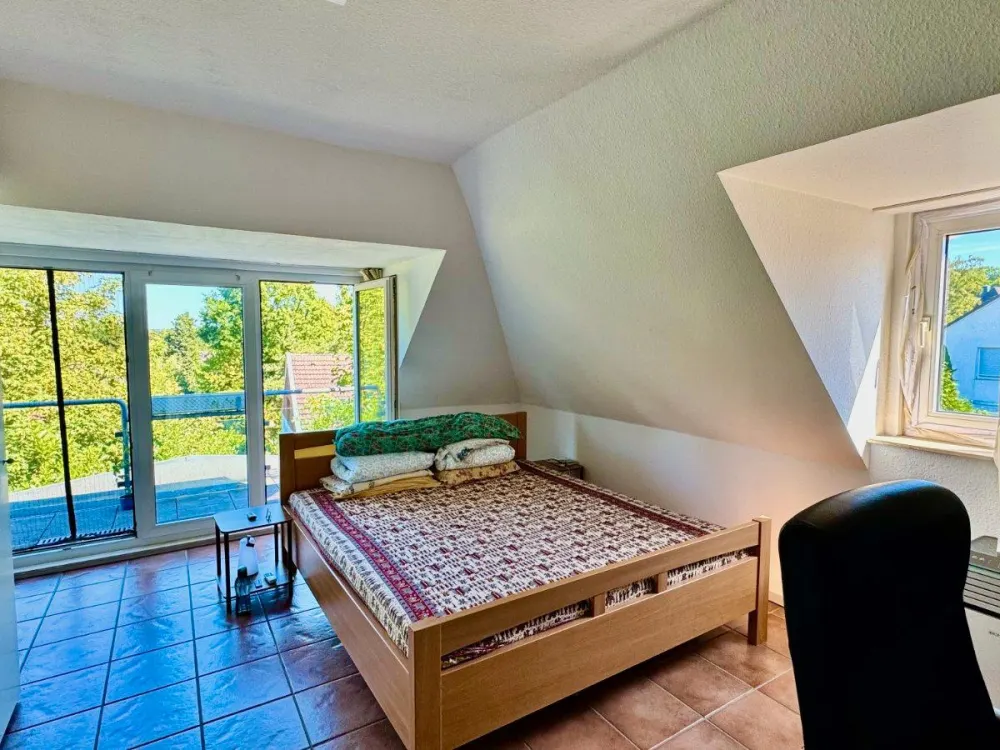 2-Zimmer-Wohnung mit Köln-Dom-Blick, Einbauküche & zwei Balkonen