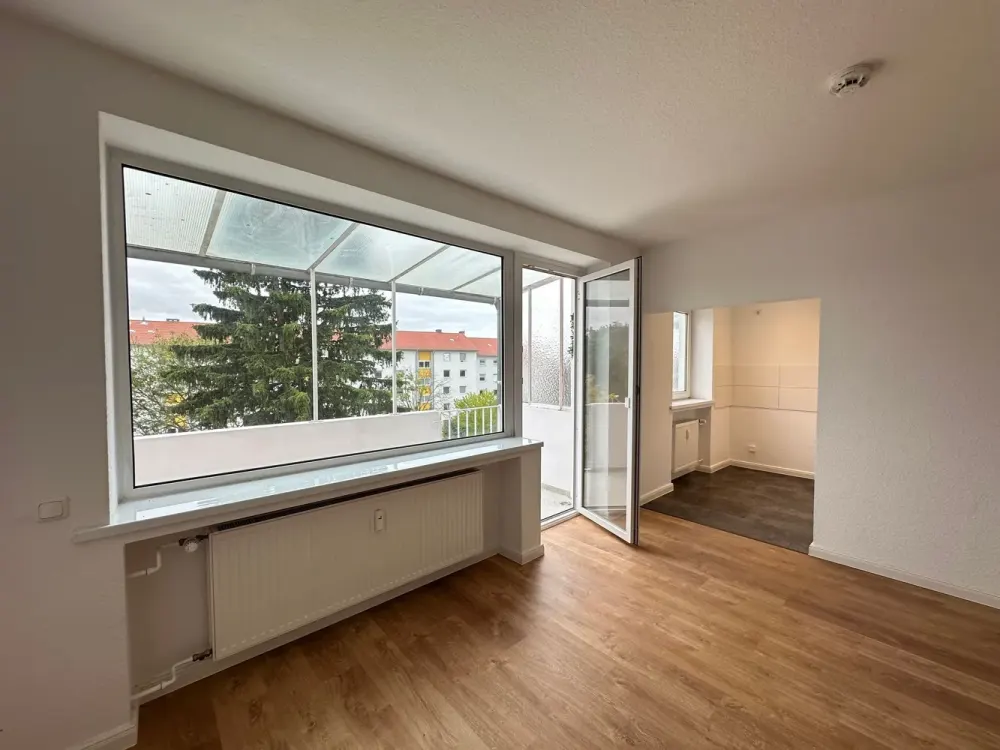 Beautiful 2-Room Apartment with Balcony and Green View in Laatzen - Hildesheimer Str.