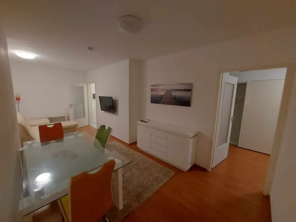 Möbliert,Moderne und helle 2 Zimmerwohnung BESICHTIGUNG AM 20.9.26,AB 14.00 Uhr
