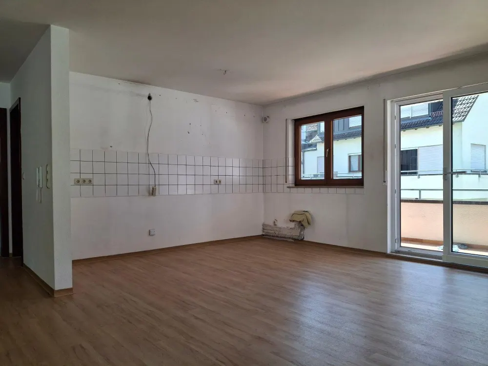 LOFT- Charakter mit 40m² großen Wohn/Essbereich mit Blick ins Grüne und Balkon
