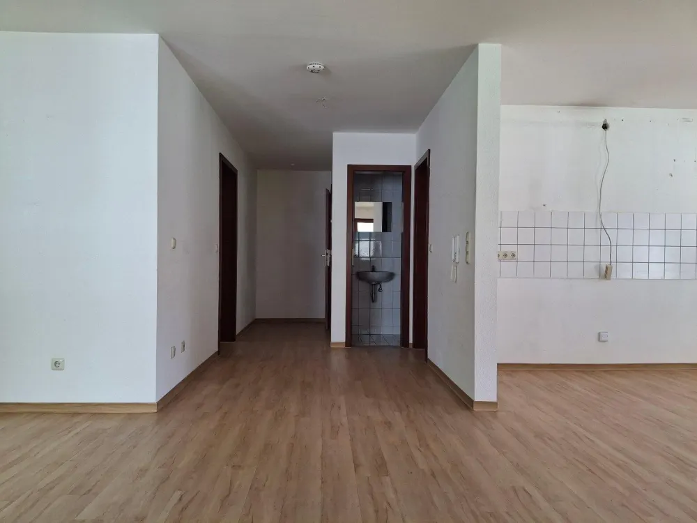 LOFT- Charakter mit 40m² großen Wohn/Essbereich mit Blick ins Grüne und Balkon