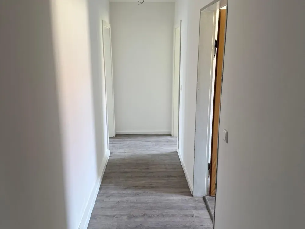 frisch renovierte 2-Zimmer-Wohnung Nürnberg Schweinau (NHM173OGR)
