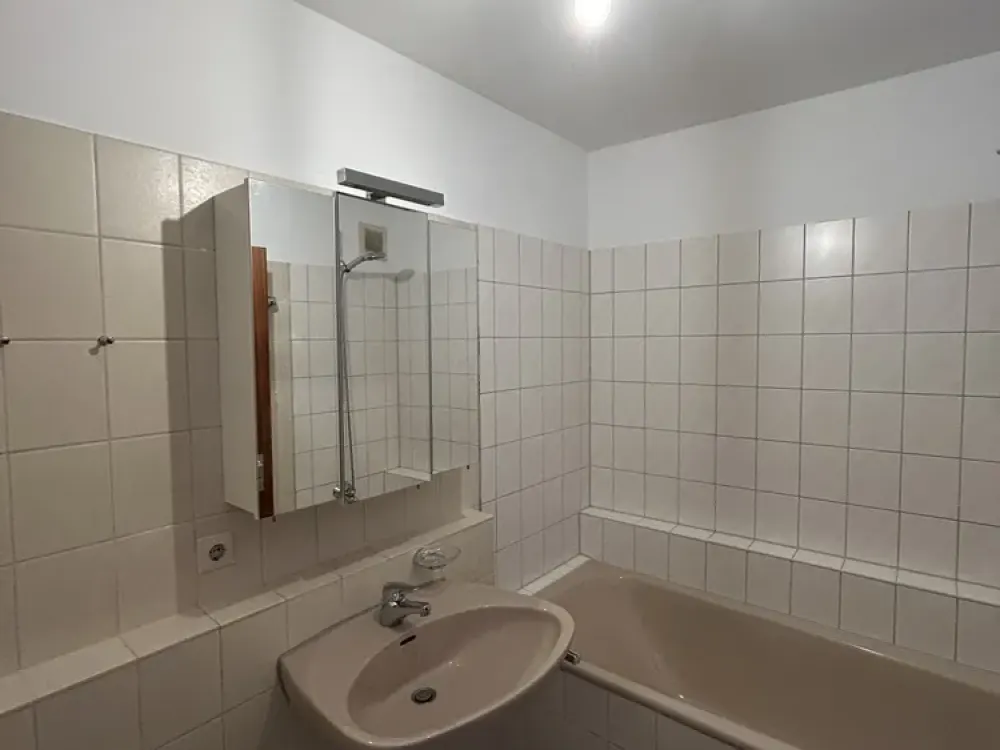 Wunderschöne 3 Zimmer Wohnung für eine 2er WG ✨