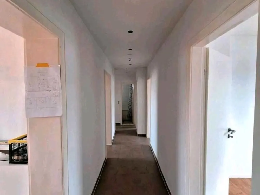1x Möbiliertes WG Zimmer mit Balkon in 5er WG