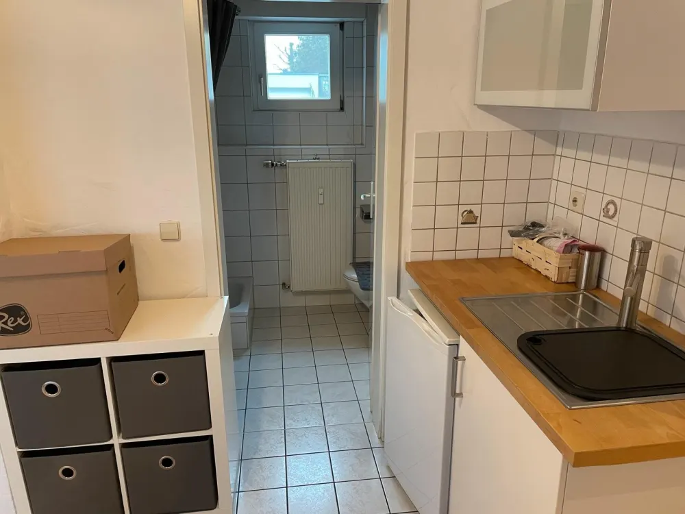 RV Mitte: Small Furnished Apartment Available Temporarily from Mid-September