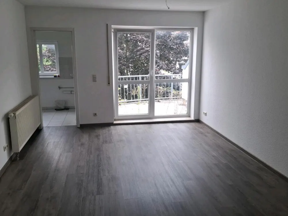 2 Zimmer Wohnung mit 2 Balkonen in Leipzig-Lindenthal