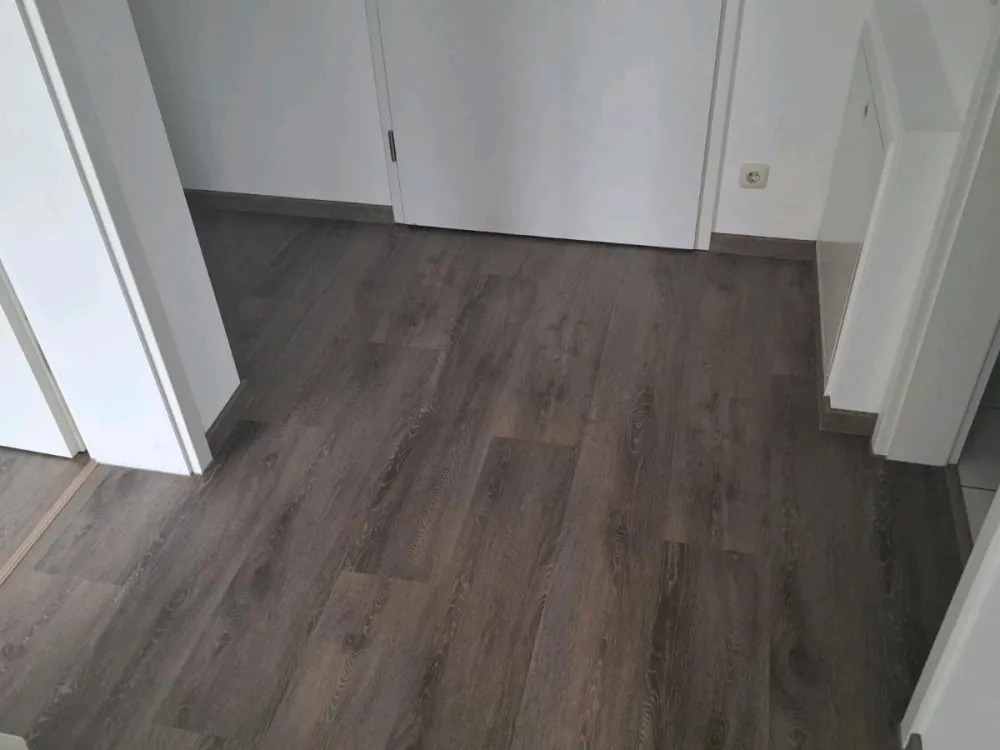 2 Zimmer Wohnung mit 2 Balkonen in Leipzig-Lindenthal
