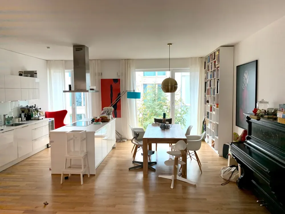 Schöne Dreizimmerwohnung im Puhlmannhof / Kastanienallee