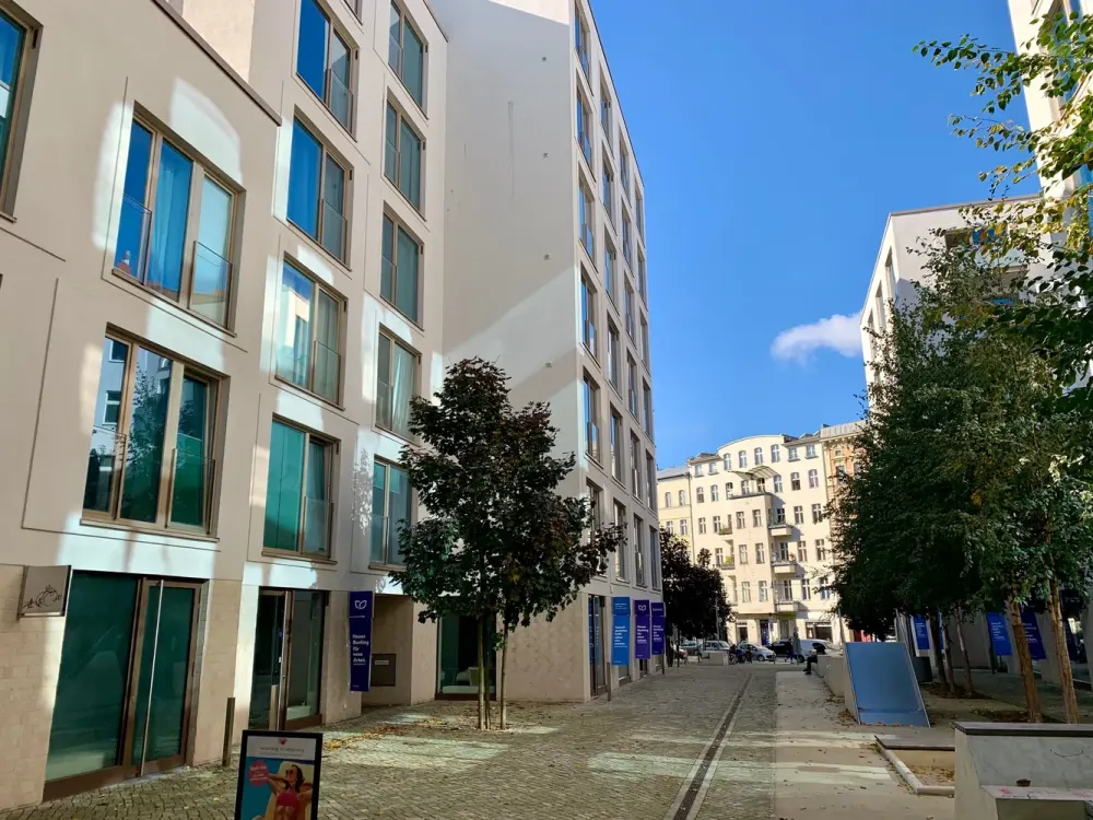 Schöne Dreizimmerwohnung im Puhlmannhof / Kastanienallee