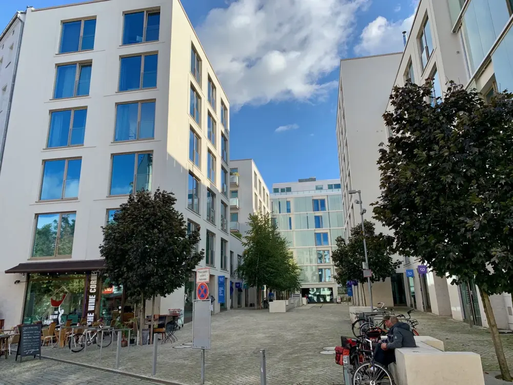 Schöne Dreizimmerwohnung im Puhlmannhof / Kastanienallee