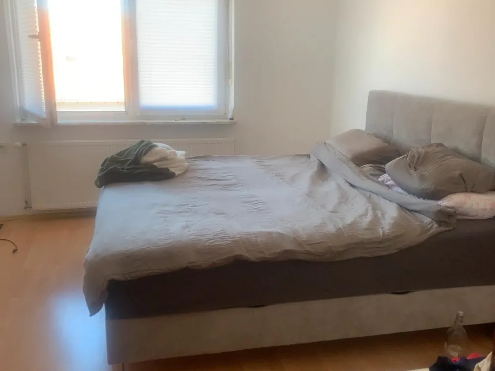 Großzügige 4 Zimmer Wohnung in Alt Saarbrücken
