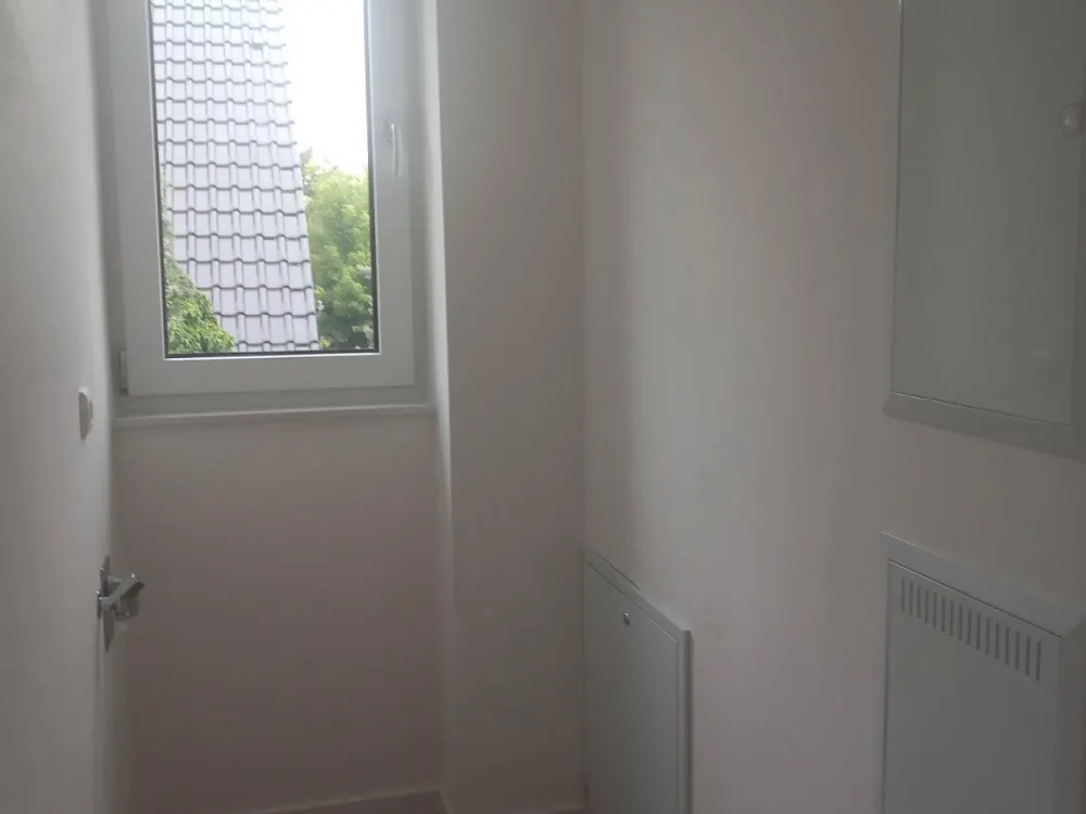 Helle und moderne 2-Zimmer-Wohnung mit Einbauküche und Terrasse