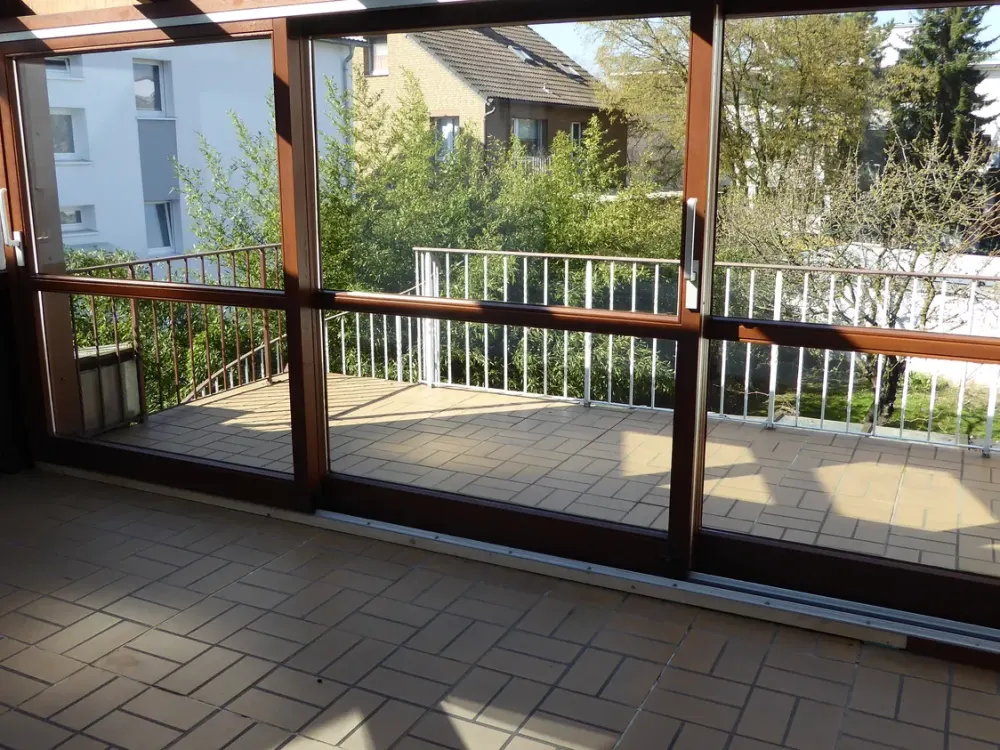 4-Zimmer-Wohnung mit Wintergarten und Balkon in Langenfeld