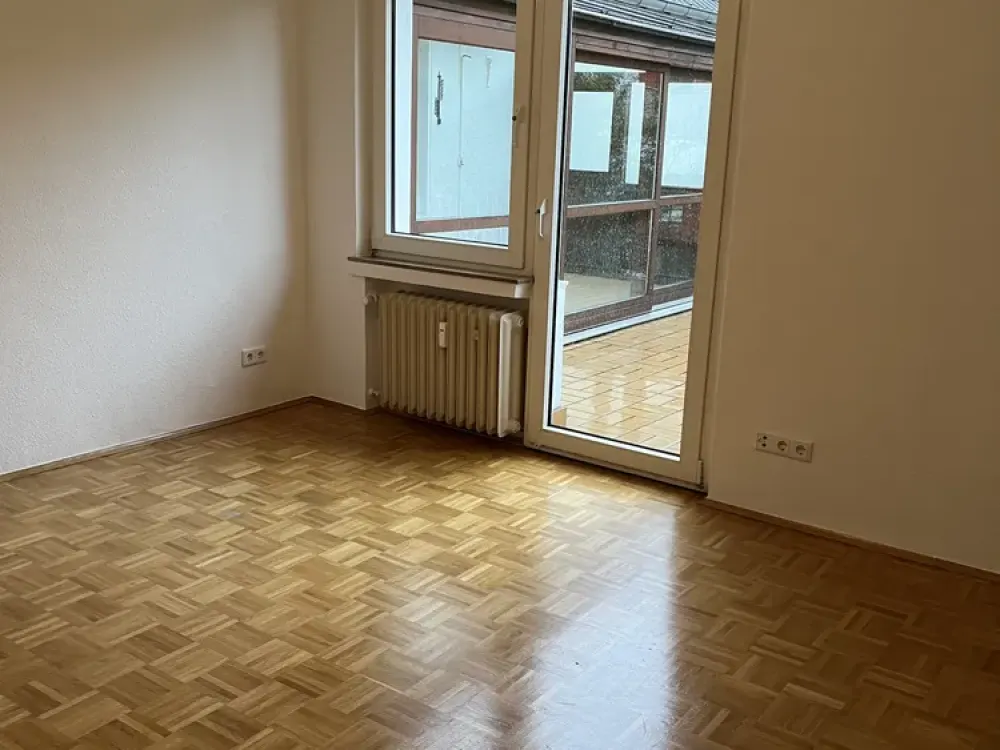 4-Zimmer-Wohnung mit Wintergarten und Balkon in Langenfeld