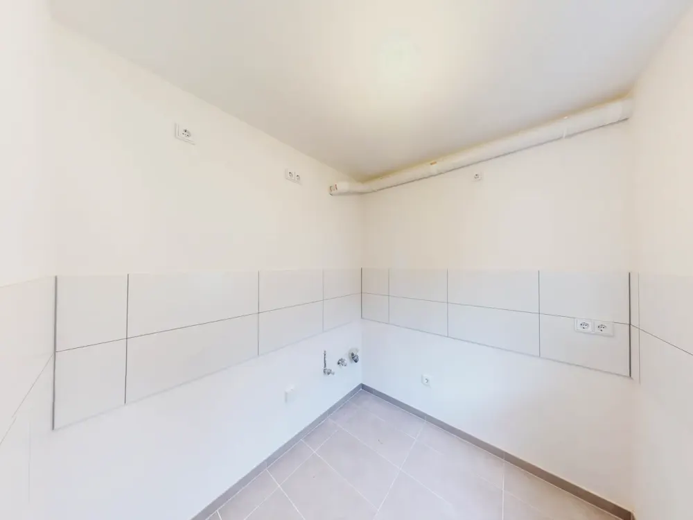 Helles 1-Zimmer-Apartment mit Balkon