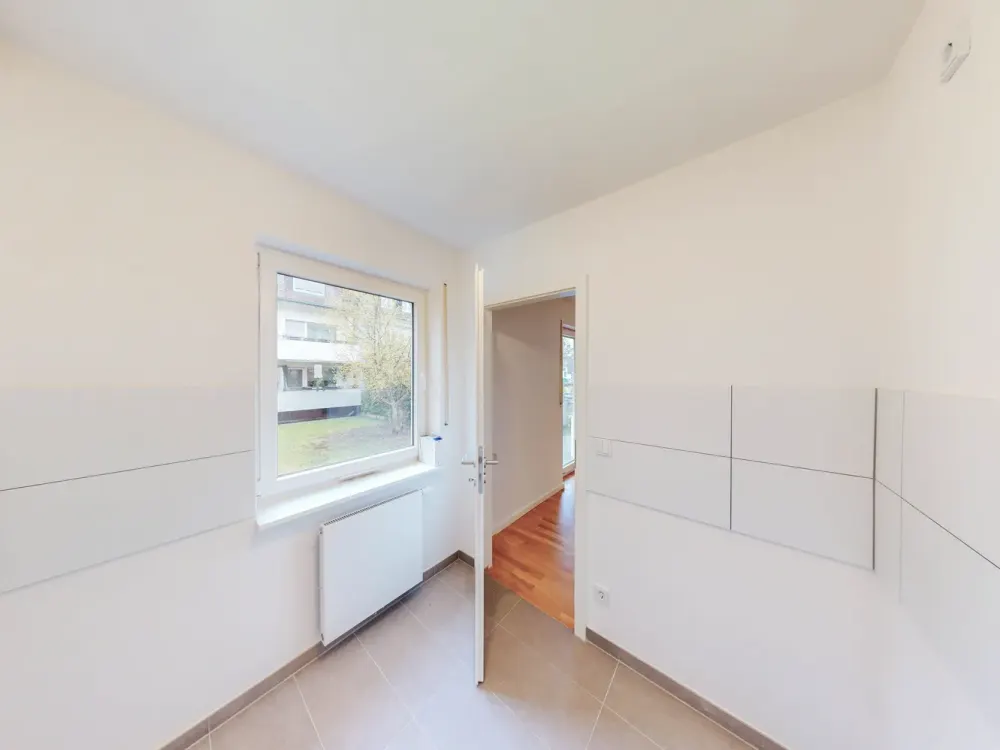 Helles 1-Zimmer-Apartment mit Balkon
