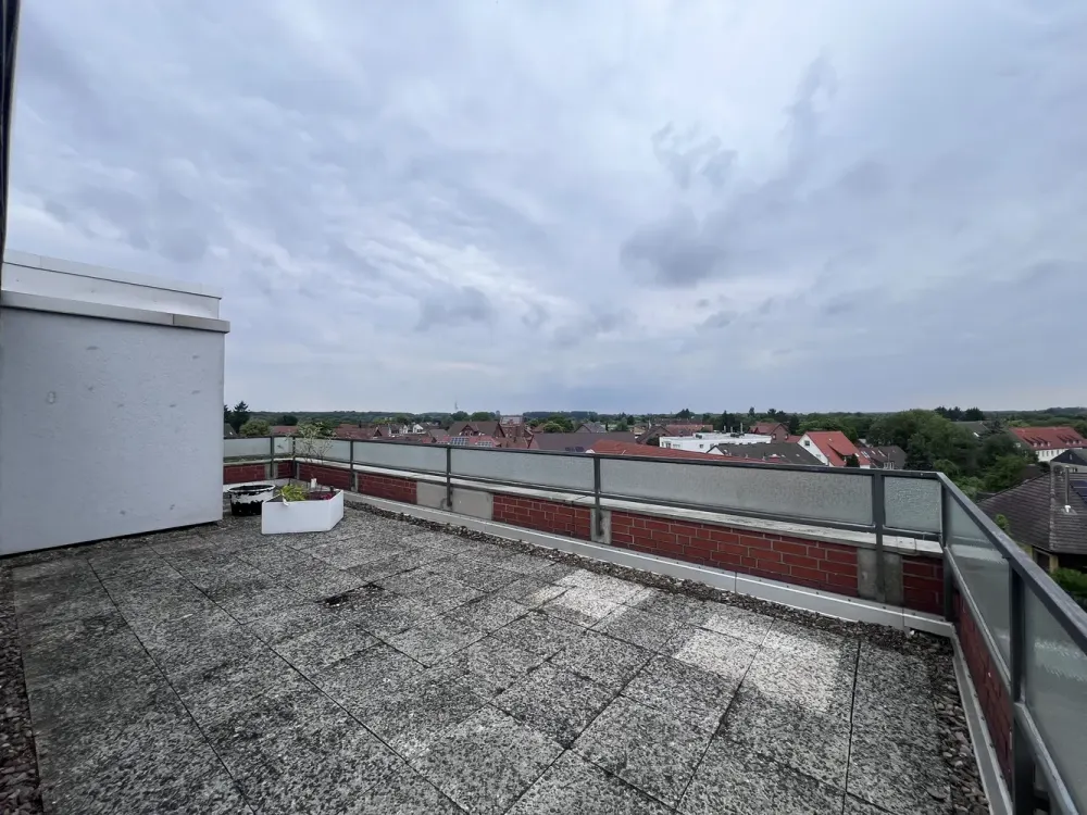 Willkommen Zuhause: ansprechende 3-Zimmer-Penthousewohnung in Anderten - Schleusenviertel