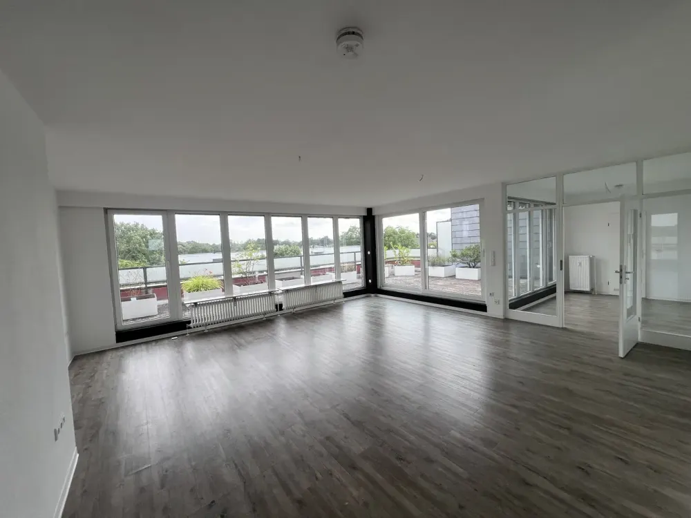 Willkommen Zuhause: ansprechende 3-Zimmer-Penthousewohnung in Anderten - Schleusenviertel