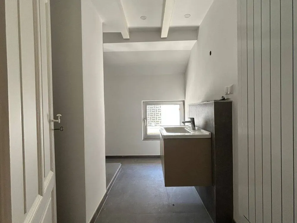 neu renoviertes WG Zimmer direkt am Merianplatz
