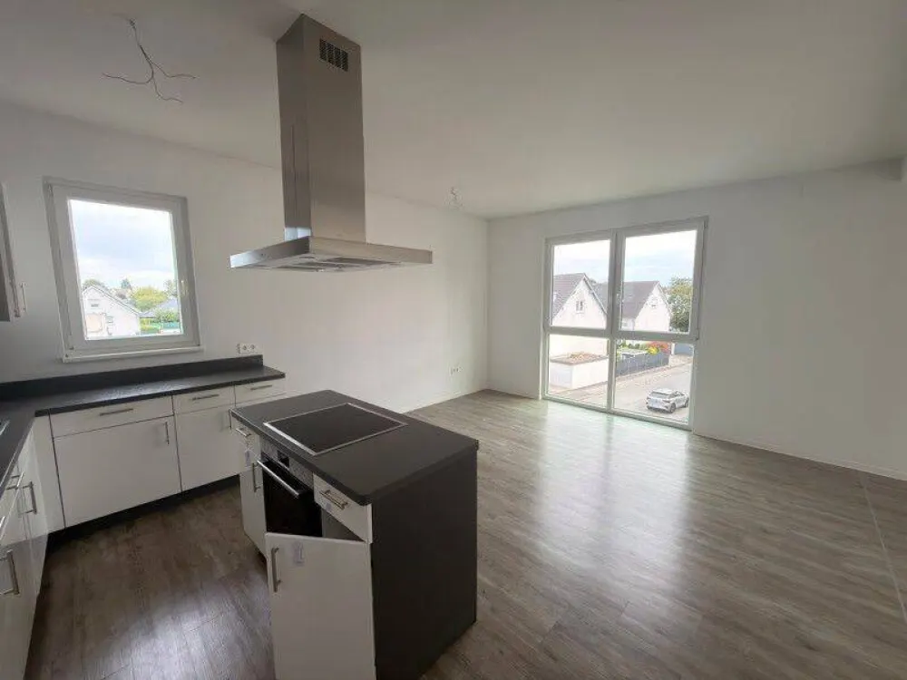 Sehr schöne 2 Zimmer-Wohnung mit offener Küche und Fußbodenheizung!