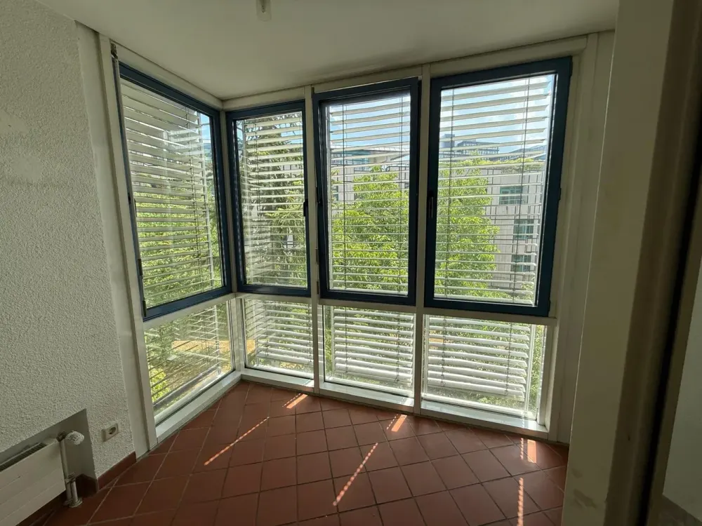 Lichtdurchflutete *teilsanierte* Wohnung im Herzen von Stuttgart-West