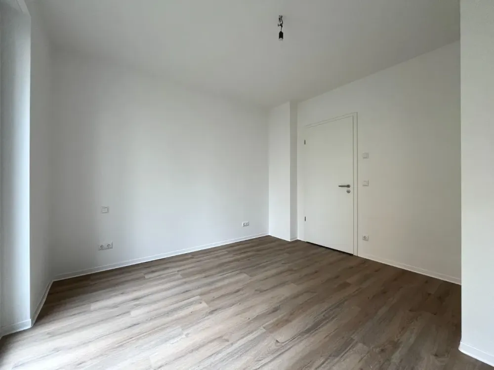 Newly Built Apartment with Terrace: Spacious 2-Room - Optional with Fitted Kitchen in Zentrum-Ost