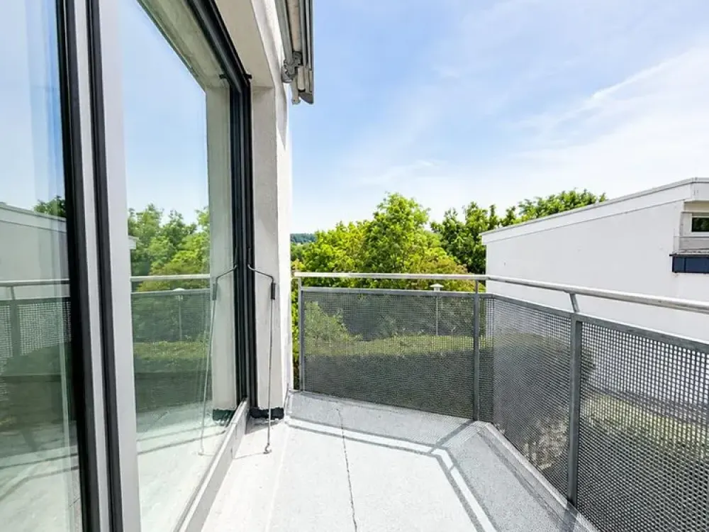 7577 - First occupancy after renovation! 3-room apartment with balcony and daylight bathroom!