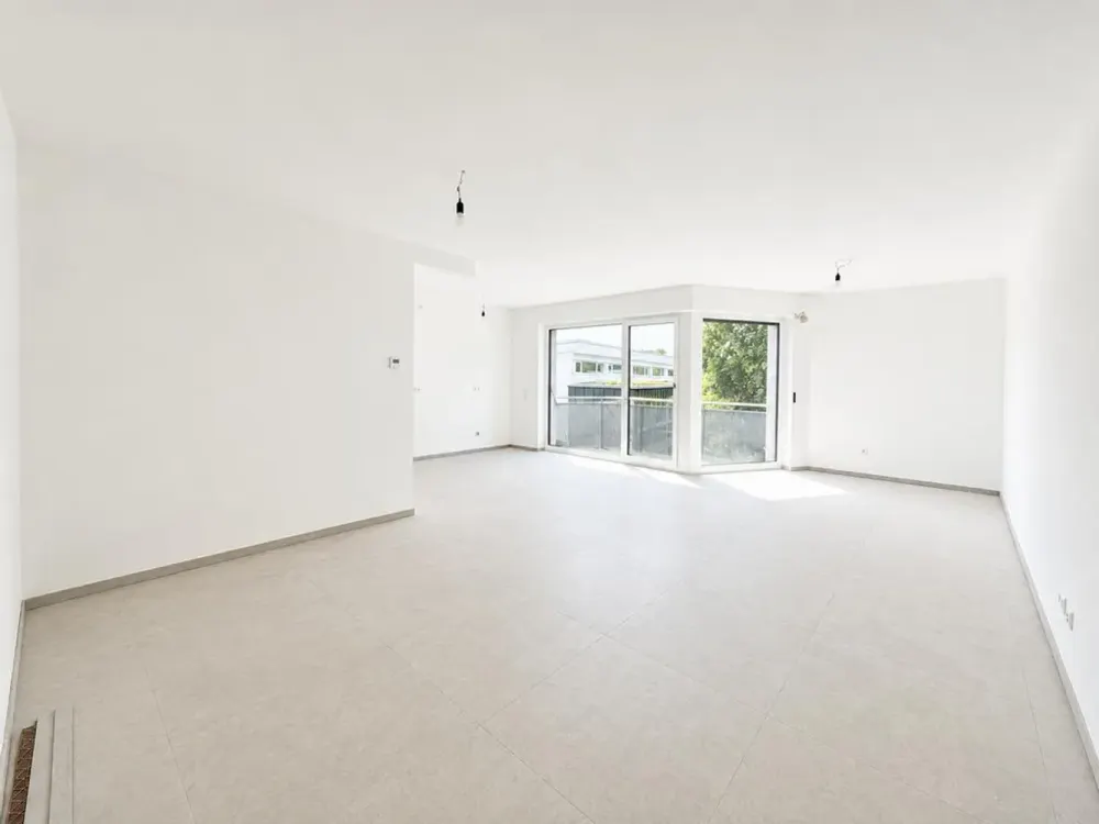7577 - First occupancy after renovation! 3-room apartment with balcony and daylight bathroom!