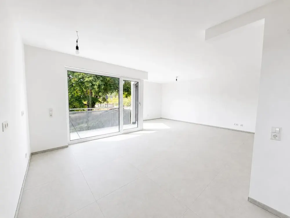 7577 - First occupancy after renovation! 3-room apartment with balcony and daylight bathroom!