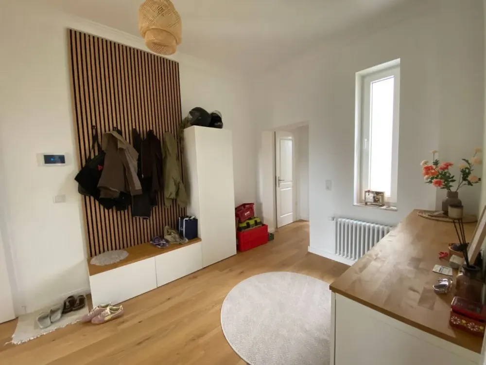 Modernisierte 3-Zimmerwohnung im beliebten Bahnhofsviertel in Rostock - mit zwei Balkonen