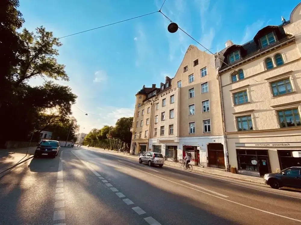 شقة 4 غرف شارع Kapuzinerstr مناسبة للسكن المشترك شرفة مطبخ مدمج