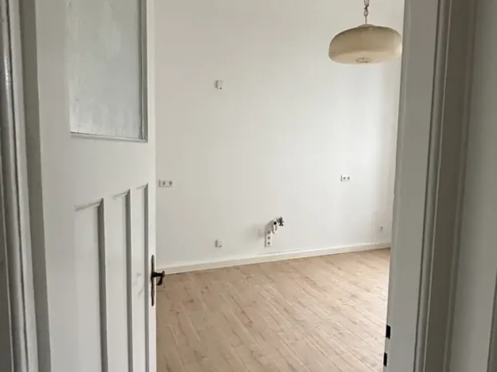 Helle 4-Zimmer-Wohnung im 1. OG in Krefeld-Kempener Feld/Baackeshof