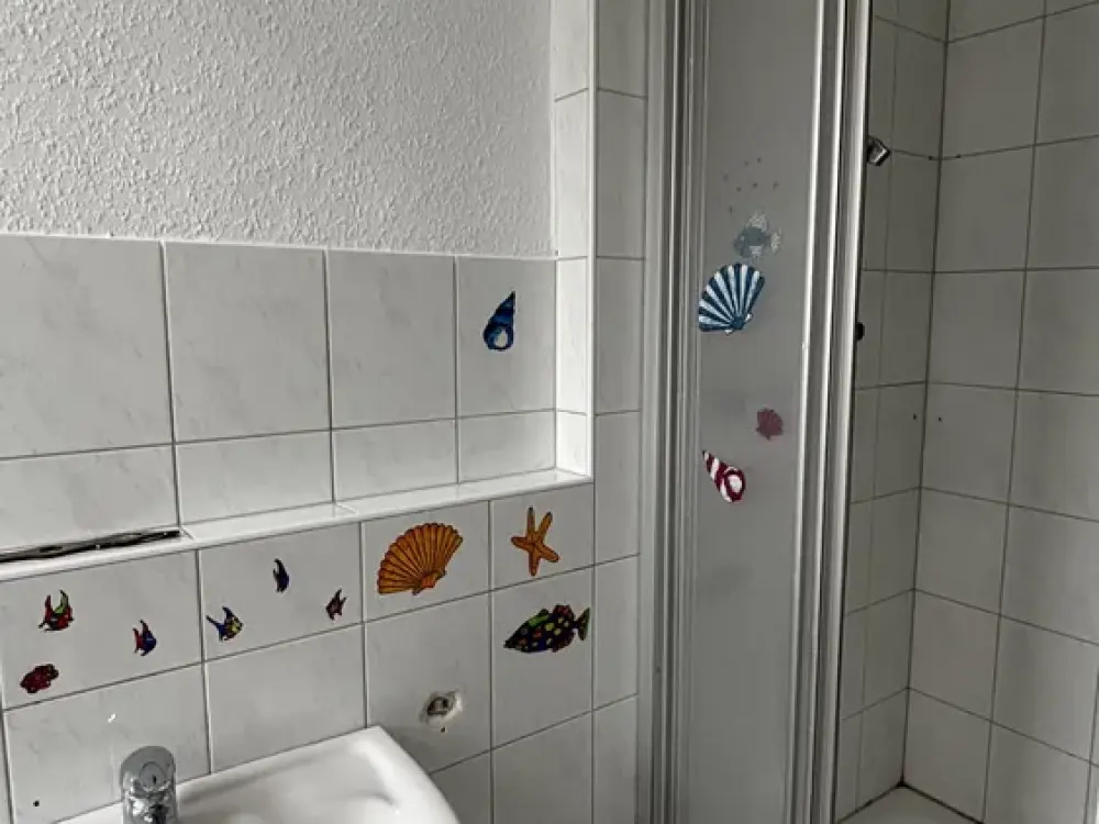 Helle 4-Zimmer-Wohnung im 1. OG in Krefeld-Kempener Feld/Baackeshof