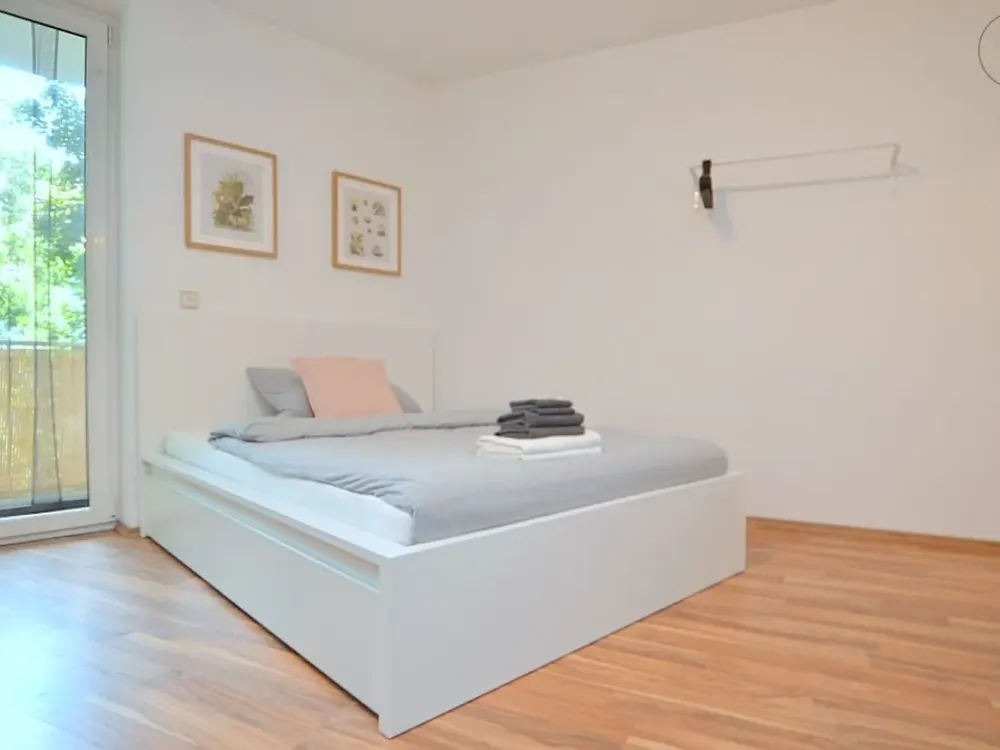 Gemütlich möbliertes Apartment mit WLAN, Balkon und Stellplatz im beliebten Stadtteil in Nürnberg