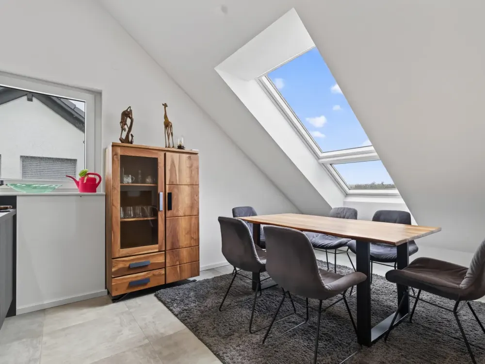 Ihr neues Zuhause mit Stil, moderne 3-Zimmer-Dachgeschosswohnung